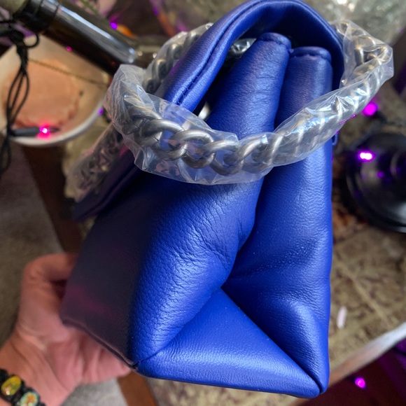 SOLD⛔️Authentic KURT GEIGER LONDON SMOOTH convertible Leather flap magnetic - Picture 6 of 12